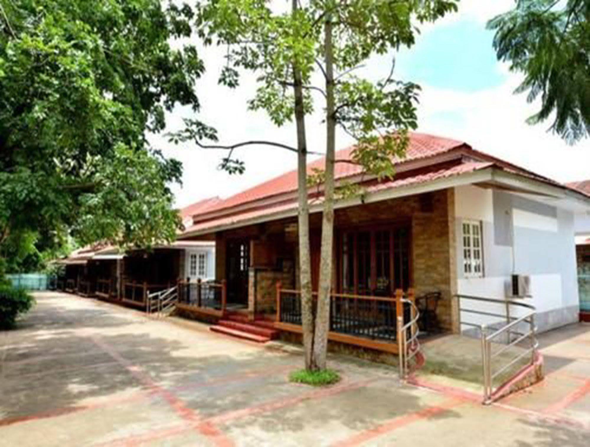 Hostel Aster